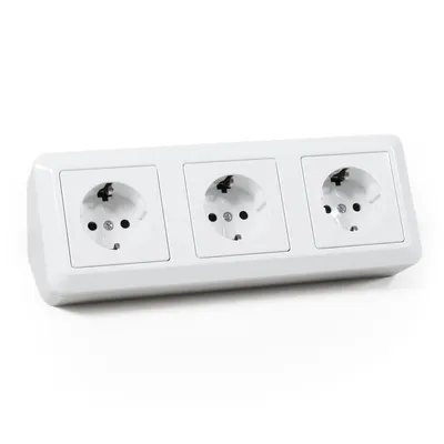 Produktbild von Steckdosenblock McPower "Cup", 250V/16A, Aufbau, weiß, 3-fach Schutzkontakt