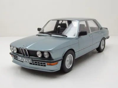 Produktbild von Norev 183269 BMW M535i E12 1980 blau metallic 1:18