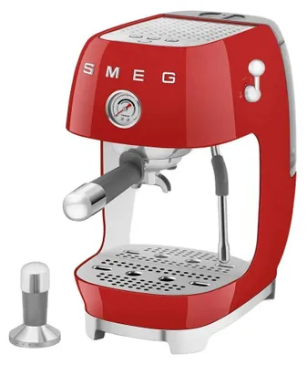 Produktbild von Smeg Espressomaschine ECF03RDEU, Thermoblock, Cold Brew, Dampfdüse, 1.4L Tank