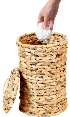 Produktbild von Geflochter Mülleimer aus Wasserhyazinthe mit Deckel
