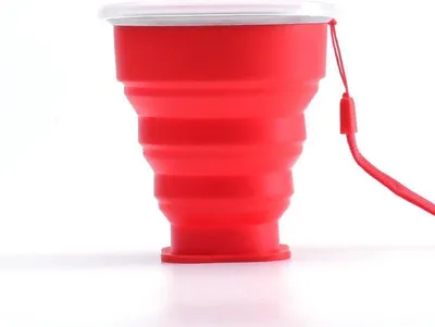 Obrázek produktu pro Go Go Gadget – „Skládací silikonová hrnky s víkem – 200 ml, cestovní hrnek pro kempování – červená barva.“