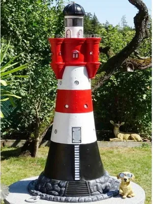 Produktbild von DEKO VERTRIEB BAYERN, Leuchtturm, rot-weiß, beleuchtet, Nordsee Stil, Polyresin, Unikat, naturgetreu, für Innen und Außen, 180cm hoch, 44cm breit, 82cm Standfuß-Durchmesser