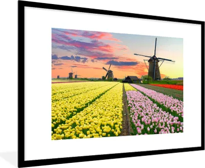 Produktbild von MuchoWow® Gerahmtes Poster Windmühle - Tulpen - Blumen - Niederlande 90x60 cm - Poster mit Schwarzem Bilderrahmen Wandposter Rahmen Foto Bilder - Wanddekoration - Fotos