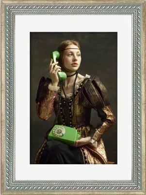 Zdjęcie produktu dla Ramka na zdjęcie Harry - Srebrna 30x40 z passe-partout 21x29,7