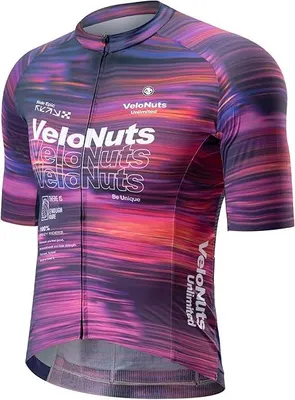Produktbild von VeloNuts Fahrradtrikot Herren Kurzarm Sommer Extra Kurz, Atmungsaktiv & Schnelltrocknend, Ultraleicht Radtrikot für Rennrad MTB Lila EU Größe M