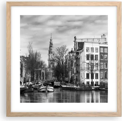 Produktbild von Gerahmtes Poster - Rahmen in heller Eiche - Schwarzweiß Amsterdam Boote - 40x40 cm - Wand Bild - Wanddeko - Wandbilder - Kunstposter - Wandposter - Bilderrahmen - Bilder - Kunstdruck - P2NAC40x40-4436