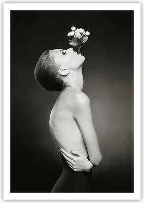 Produktbild von Poster - Poster ohne Rahmen - Nackt Frau Blumen - 70x100 cm - Wand Bild - Wanddeko - Wandbilder - Kunstposter - Wandposter - Bilder - Kunstdruck - Wanddekoration - Wandbild - P2XPA70x100-4849