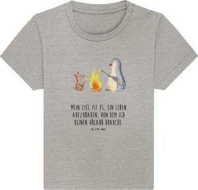 Produktbild von Mr. & Mrs. Panda  T-Shirt Pinguin Lagerfeuer 24. - 36. Monat - Heather Grey - Geschenk, Baby Jerseyshirt, Job, Marshmallows, Pinguine, Babyshirt, Liebe, Kinder Top