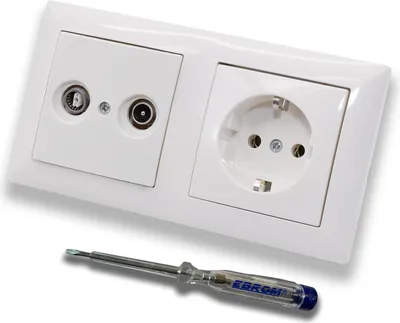 Produktbild von Busch Jäger SET: 2-Loch Durchgangsdose, Frequenzbereich 5-2400 MHz, Radio/TV/SAT-Kompatibilität inkl BalanceSi alpinweiß 2fach Rahmen + Steckdose 20EUC-914 + EBROM Phasenprüfer zur Montage der Geräte