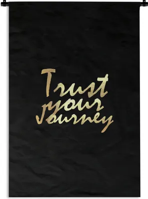 Produktbild von MuchoWow® Wandteppich Wandbehang Zitate - Reisen - Schwarz - Gold 60x90 cm Tapisserie Dekoration Wandtuch - Foto-Teppich - Abwaschbar
