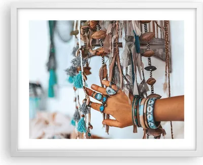 Produktbild von Gerahmtes Poster - Weißer Rahmen - Hand Schmuck ethnisch - 50x40 cm - Wand Bild - Wanddeko - Wandbilder - Kunstposter - Wandposter - Bilderrahmen - Bilder - Kunstdruck - P2WAA50x40-5107