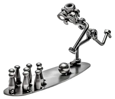 Produktbild von Kegelnde Figur aus Metall: Handgefertigte Deko für Kegler und Bowling-Enthusiasten, 31x6x12 cm