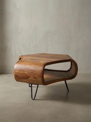 Produktbild von Massiver Couchtisch aus Sheesham Holz, Landhaus-Stil, Stauraum. 55x55x38 cm | Kadima Design