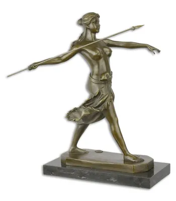Productafbeelding van Een Bronzen Beeld Van Een Amazonekrijger
