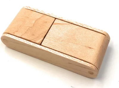 Produktbild von Onwomania Holzbox Klappbar aus echtem Holz Geschenk Funny USB Stick 8 GB USB 2.0