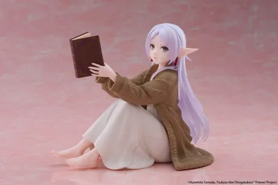 Zdjęcie produktu dla Frieren: Beyond Journey's End figurka PVC na biurko, urocza figurka desktop, Frieren w domowym stylu, wersja Roomwear, 13 cm