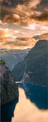 Produktbild von Wallario Premium Glasbild, freischwebende Optik, kräftige Farben, Größe 125 x 50 cm Motiv Fjord bei Sonnenuntergang