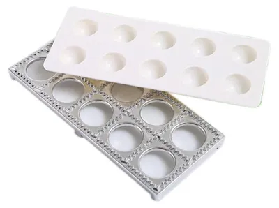 Image de Planche à ravioli italienne pour des raviolis parfaits