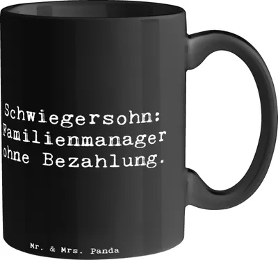 Produktbild von Mr. & Mrs. Panda Kaffeebecher Spruch Schwiegersohn Manager - Schwarz - Geschenk, Familienleben, Geschenke, Schwiegereltern, Liebe, Humor, schöne tasse, Kaffeepott, Pott