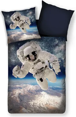 Produktbild von Traumschlaf Wendebettwäsche Astronaut Weltall 135x200 cm + 80x80 cm