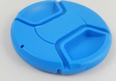 Produktbild von vhbw Universal Objektivdeckel 67 mm für Kamera - Kunststoff Blau, mit Innengriff