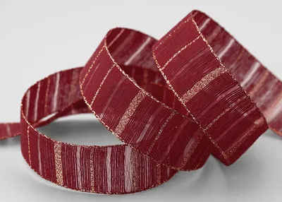 Imagen del producto de Cinta decorativa de 20 metros con rayas doradas