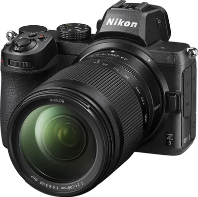 Immagine prodotto di NIKON Z5 + Z 24-200mm f/4-6.3 S