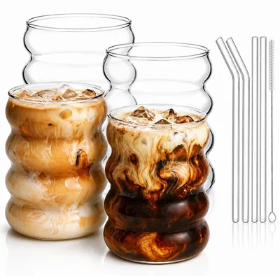 Image de Ensemble de 4 grands verres à rayures, avec pailles en verre