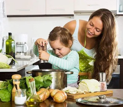 Produktbild von Famanu Salz- und Pfeffermühle - Set aus 2 Kräutermühlen