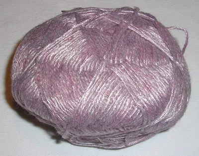 Produktbild von KISS von Katia - altrosa (52) - 50 g / ca. 250 m Wolle