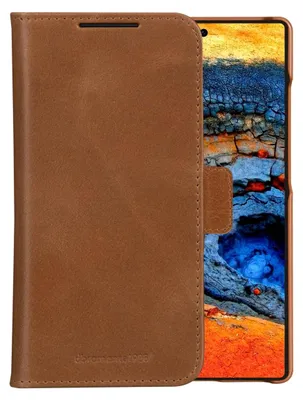 Imagen del producto de dbramante1928 Lynge: Funda tipo libro para teléfono móvil, de cuero grabado, color marrón claro, para Samsung Galaxy S25 Ultra