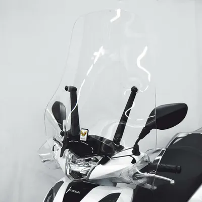 Immagine prodotto di Parabrezza alto ISOTTA 635x630mm per HONDA