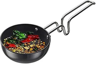 Zdjęcie produktu dla Patelnia aluminiowa z powłoką nieprzywierającą, idealna do szybkiego gotowania
