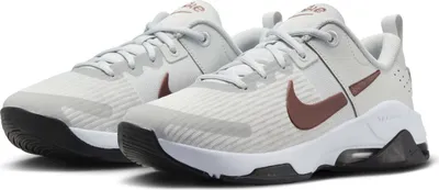 Productafbeelding van Nike W Zoom Bella 6, kleur: photon dust/smokey mauve-white, maat EU: 41