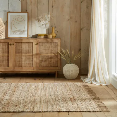 Produktbild von Handgewebter Teppich mit Fransen in Beige "Conwy" - Natürlich & Stilvoll. 200x290 cm | Kadima Design