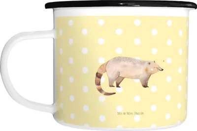 Produktbild von Mr. & Mrs. Panda Emaille Tasse Nasenbaer - Gelb Pastell - Geschenk, Camping, Nasenbären, Bär, Haferl, Lustige Sprüche, Rüsselbär, Pott, großer becher, Nasenbär, Große