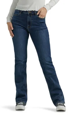 Image de Jean femme Wrangler, coupe haute, modèle "Bold Boot", couleur Stockton, taille 0W x 30L