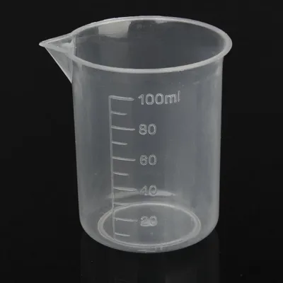 Productafbeelding van Maatbeker van transparant kunststof met schaal, 50 ml - 500 ml, geschikt voor laboratorium en huishouden
