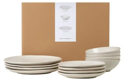 Immagine prodotto di Set di stoviglie Broste Copenhagen, collezione Nordic Vanilla, per quattro persone, ideale per il pranzo