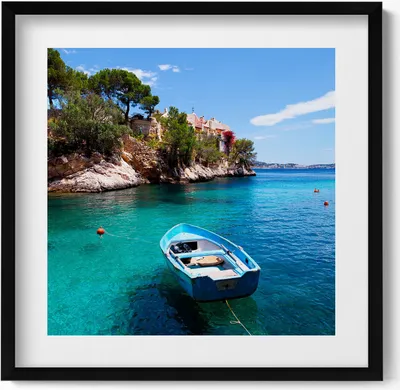 Produktbild von Boot auf türkisfarbenem Meer– Wandbild mit Rahmen – Gerahmtes Bild  – Wanddekoration – 50x50 cm –  Schwarz Rahmen