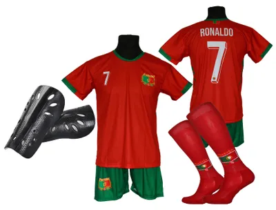 Produktbild von RONALDO Fußballtrikot-Set PORTUGAL ME24 Größe 146 + Schienbeinschoner