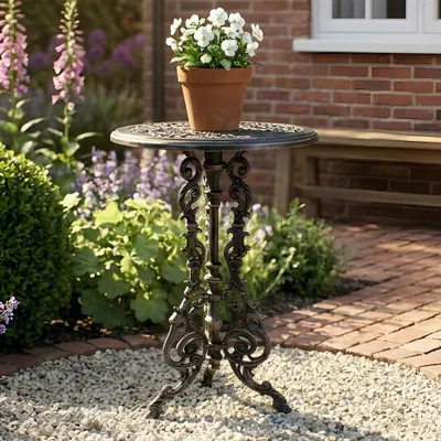 Produktbild von Blumentisch aus Eisen, rund, grau patiniert im Antik-Stil, H.70 cm