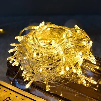 Obrázok produktu pre Reťaz svetiel Ikodm, 100 metrov, 400 LED, teplá biela farba, 8 režimov, ochrana IP44, 31 V, biela izolácia, vhodné na Vianoce a do záhrady