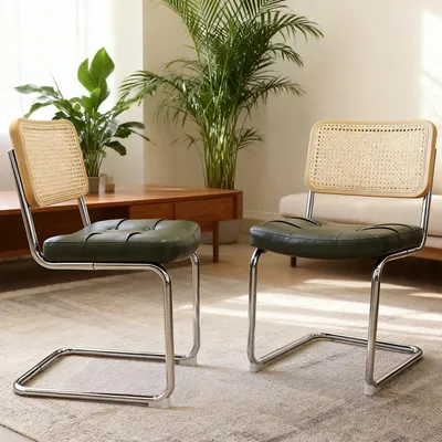 Productafbeelding van Set van 2 eetkamerstoelen van kunstleer met chromen poten, in mid-century design, geschikt voor keuken of woonkamer, kleur: groen