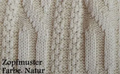 Nahaufnahme von natürlichen bayerischen Trachten-Strümpfen, die sich durch elegante Zopfmuster, rustikale Struktur und hochwertige Baumwollmischung auszeichnen und sich ideal für das Oktoberfest eignen.