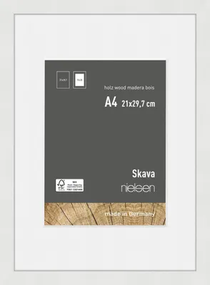Produktbild von nielsen Holz Bilderrahmen Skava Weiß, 21,0 x 29,7 cm (A4) - mit Passepartout 15x20 cm