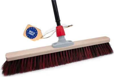 Produktbild von Novaliv Straßenbesen 60 cm I Besen mit Stiel ausziehbar I Arenga-Elaston schwarz-rot I Grob I Industriebesen Kehrbesen Gartenbesen Hofbesen