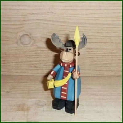Produktbild von Weihnachtsfigur Elch Nachtwächter geschnitzt Höhe 11cm NEU