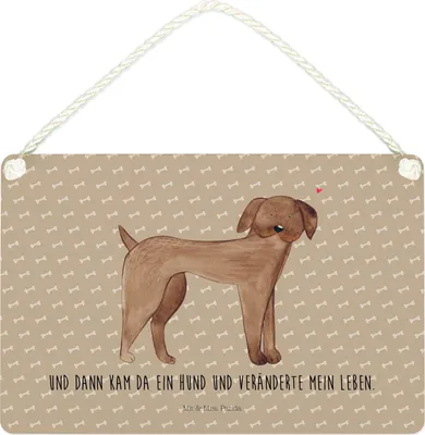 Produktbild von Mr. & Mrs. Panda Schild Hund Dogge DIN A4 - Hundeglück - Geschenk, kleine aufmerksamkeit, Verliebt, Türschild, Wandbild Holz, Herz, Holzschild, holzbild, Hunde, Sprüche