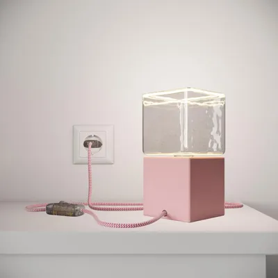 Image de Posaluce Cubetto Color, lampe de table en bois verni avec câble textile, interrupteur et fiche à 2 pôles